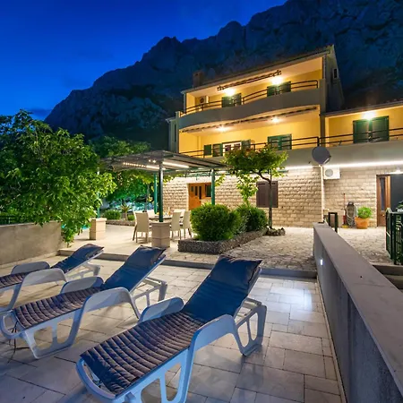 Vrcani Dom wakacyjny Veliko Brdo (Makarska)