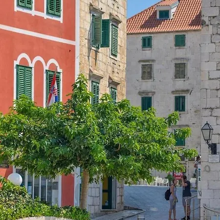 Vrcani * Veliko Brdo (Makarska)