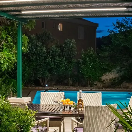 Vrcani Vakantiehuis *