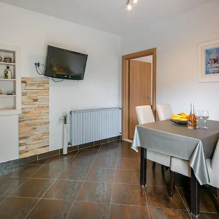 Vakantiehuis Vrcani Veliko Brdo (Makarska)