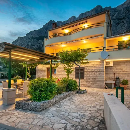 Vakantiehuis Vrcani Veliko Brdo (Makarska)