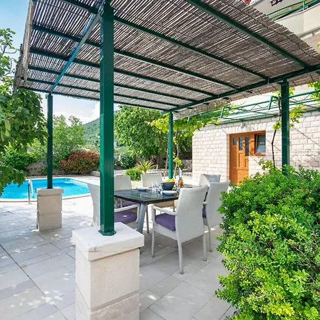 Vrcani Veliko Brdo (Makarska)