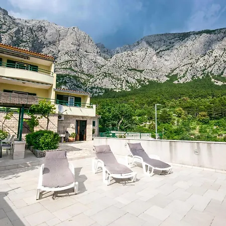 Vakantiehuis Vrcani *